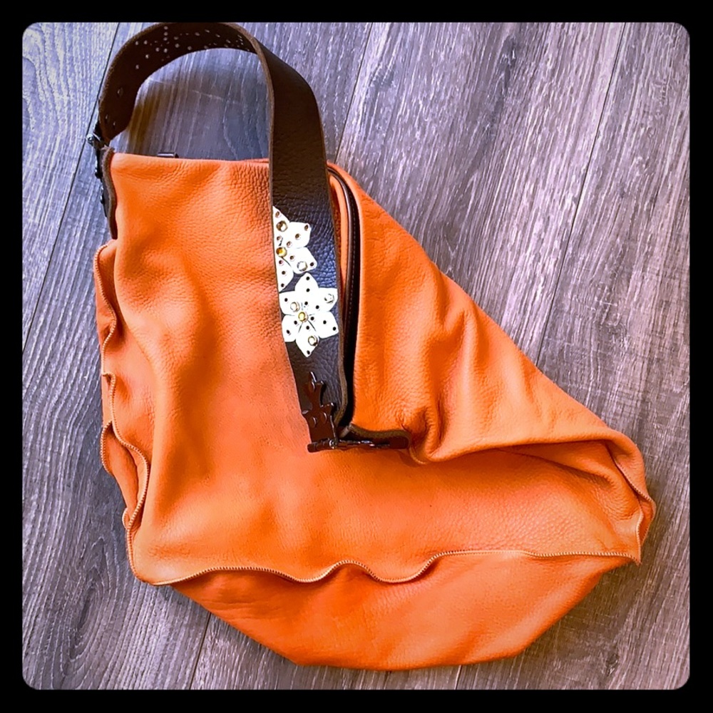 Tylie Malibu Orange Bag